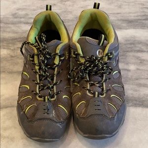 merrell hiking shoes
